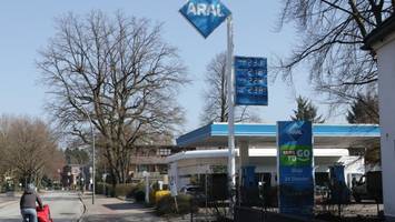 High Noon an Hamburgs Tankstellen – um 12 Uhr schießt der Spritpreis nach oben