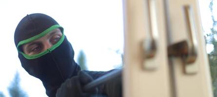 einbrecher dringen in wohnung ein