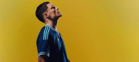 Ein begehrtes Stück Stoff: Das blaue DFB-Trikot wird zum Verkaufsschlager