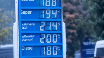Neue Tank-Regel: Spritpreise steigen nach 12 Uhr deutlich an
