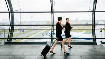 Wirklich etwas ganz Besonderes: Anita (54) arbeitet mit Tochter Bowien (25) als Flugbegleiterin