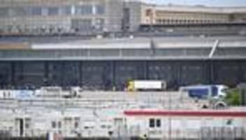 Flüchtlinge in Berlin: Mehrere Todesfälle in der Flüchtlingsunterkunft in Tempelhof