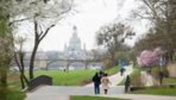 Wetter: Meteorologen erwarten über Ostern Sonne, Schauer und Wind