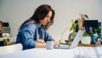 Lebensarbeitszeit: Rentenalter steigt schneller als Lebenserwartung