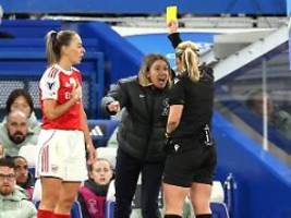 Das ist schlimm!: Chelsea-Trainerin wütet nach Haar-Attacke in der Champions League