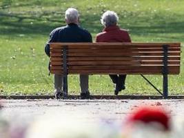 linke geht reiche an: rentenalter steigt, lebenserwartung entwickelt sich langsamer