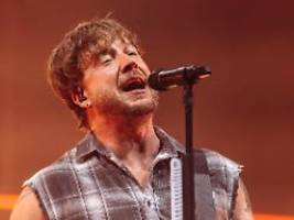 Unterwäsche ist immer toll: Samu Haber ist ein Jahr näher am Tod