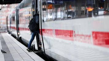 bauverzögerung auf strecke berlin-dresden – moor bremst die deutsche bahn aus