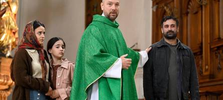 „es schadet nichts, ein guter mensch zu sein“: stephan zinner kann pfarrer und fastenprediger