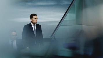 erster cdu-abgeordneter fordert spritpreisdeckel wie in polen