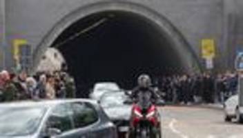 Car-Freitag: Tunerszene trifft sich im Harz - Polizei kontrolliert