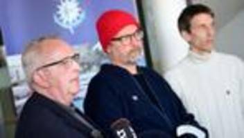 Gestrandeter Wal: Minister Backhaus verurteilt Morddrohungen nach Wal-Einsatz