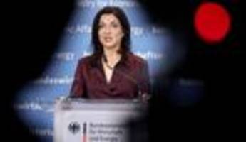 stellenausschreibung: wirtschaftsministerin sucht externe berater für ministeriumsaufgaben