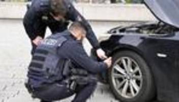 Treffen der Autotuning-Szene: Polizei kontrolliert Autos anlässlich des Car-Freitags