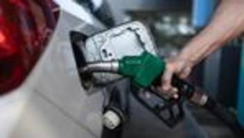 tanken: diesel-preis steigt auf neuen höchstwert