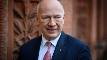 Wegner reist in Berliner Partnerstädte Prag und Warschau