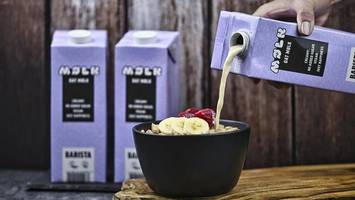 anbieter im check: dr. riedl verrät, welche hafermilch am gesündesten ist