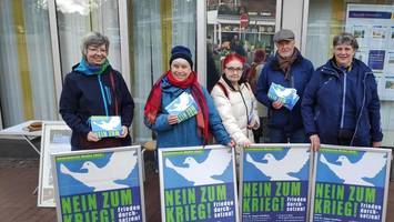 Ostermarsch in Wedel: Demo richtet sich gegen Aufrüstung und Wehrpflicht