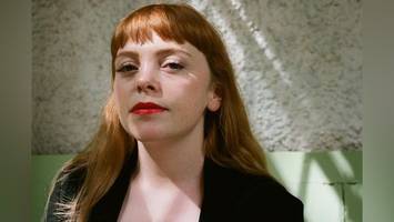 top-roman aus irland: ein süchtig machendes gesellschaftsstück