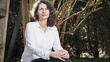 „papa organisiert gerade unseren tod“: wenn eltern assistierten suizid begehen