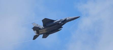 US-Kampfjet über Iran abgeschossen: Eines der beiden Besatzungsmitglieder Berichten zufolge gerettet