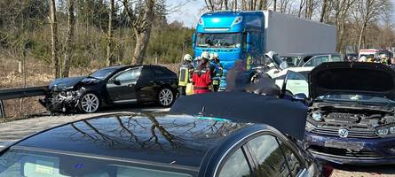 A8: Unfall mit sechs Fahrzeugen bei Ulm – Fahrbahn zwischenzeitlich gesperrt, 20 Kilometer Stau