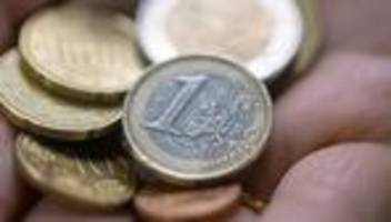 Banken: Auswertung: Sparkassen zahlen aufs Tagesgeld oft kaum Zinsen