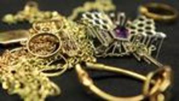 blaulicht-einsatz: polizei jagt schmuckdieb mit hubschrauber – täter entkommt