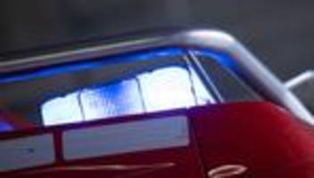 Brände: Brand auf Deponie in Cottbus dauert an