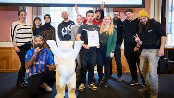 Bürgerstiftung Berlin verleiht Buddy-Bär-Preis für kreative Konfliktlösung