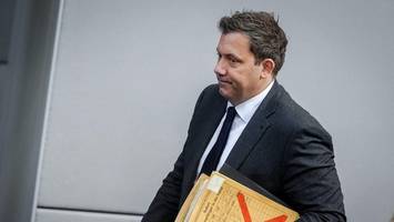 klingbeil will Übergewinnsteuer für Ölkonzerne – druck auf krisengewinner steigt