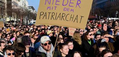 Gewalt gegen Frauen: Feminismus sollte überall hinschauen – auch in migrantische Milieus
