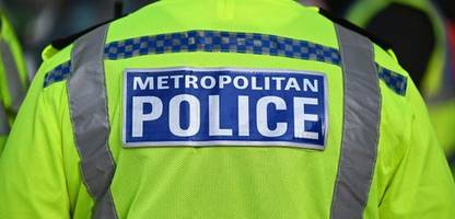 London: Polizisten vergessen Tasche mit Waffen vor dem Haus des Bürgermeisters