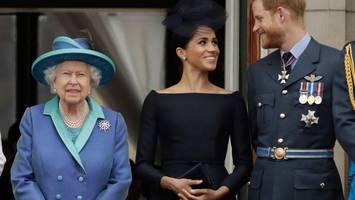 für meghan legte sich harry mit der queen an – was russland damit zu tun hat