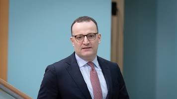 jens spahn über sein coming-out: früher ist man weggezogen oder hat sich verstellt