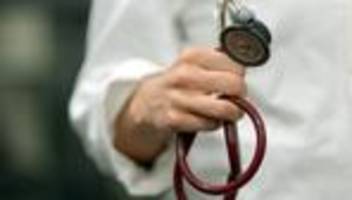 facharzttermine: chef der kassenärzte hält garantien für facharzttermine für bullshit