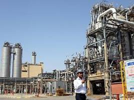 Iran feuert Raketen ab: Israel bombardiert Chemiewerk für Raketenbau