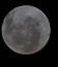 mit bloßem auge sichtbar: artemis 2 zeigt mondseite, die noch kein mensch sehen konnte