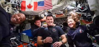 artemis 2: mit »pink pony club« und »in a daydream« startet die crew in den tag