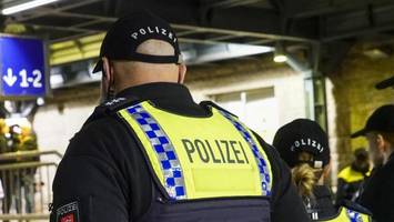 Hamburger schläft am Hauptbahnhof ein und wird ausgeraubt – Täter polizeibekannt