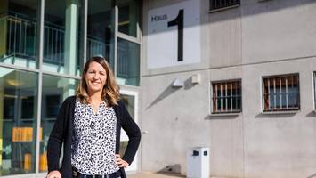 Hart und herzlich: Sie bestimmen, welcher Straftäter in Hamburg Freigang hat