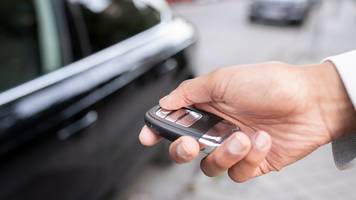 julia (26) verkauft audi a3 für 16.000 euro - dann soll sie 28.000 euro zahlen