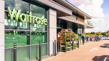 Supermarkt-Mitarbeiter wird entlassen, weil er Ladendieb mit Lindt-Goldhasen stoppt