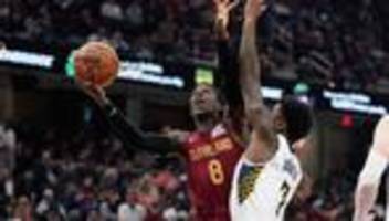 Basketball: NBA: Wagner jubelt nach Aufholjagd - auch Schröder gewinnt