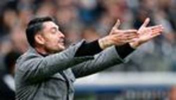 Fußball-Bundesliga: Frankfurts Riera hadert mit Zeitpunkt seines Amtsantritts