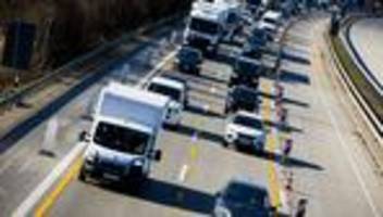 Rückreiseverkehr: ADAC rechnet zum Ferienende mit Staus auf den Autobahnen