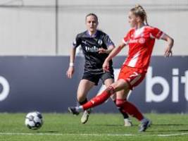 Traum-Endspiel gegen Wolfsburg: FC Bayern spaziert mit Torfestival und Gwinn-Hackentrick ins Frauen-Pokalfinale