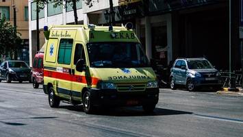 drama in griechenland: deutsche touristin von balkon erschlagen