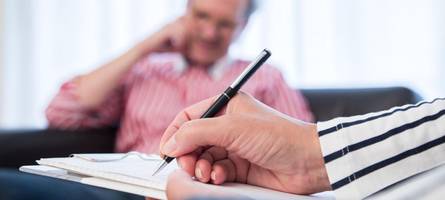 Lange Wartelisten, weniger Geld: Warum Therapieplätze in Augsburg Mangelware bleiben