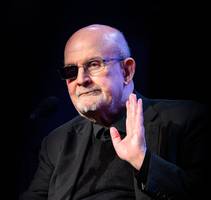 Salman Rushdie: „Die Trump-Regierung hat offensichtlich große Angst vor Humor“